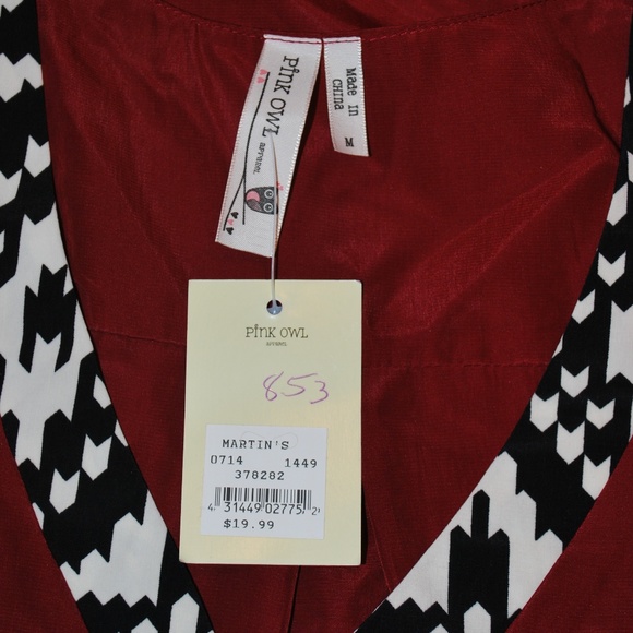 NWT Red Sleeveless blouse by Pink Owl - Picture 4 of 4